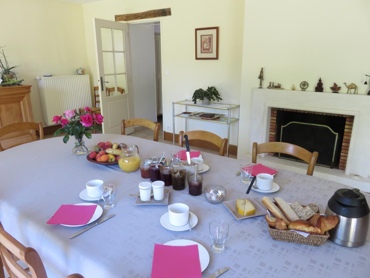 Les Quatre Saisons Bed and Breakfast Moitron-sur-Sarthe Εξωτερικό φωτογραφία