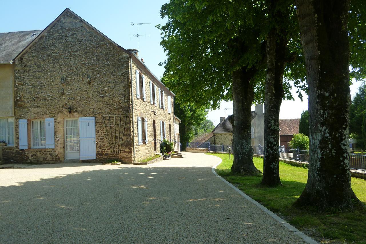 Les Quatre Saisons Bed and Breakfast Moitron-sur-Sarthe Εξωτερικό φωτογραφία